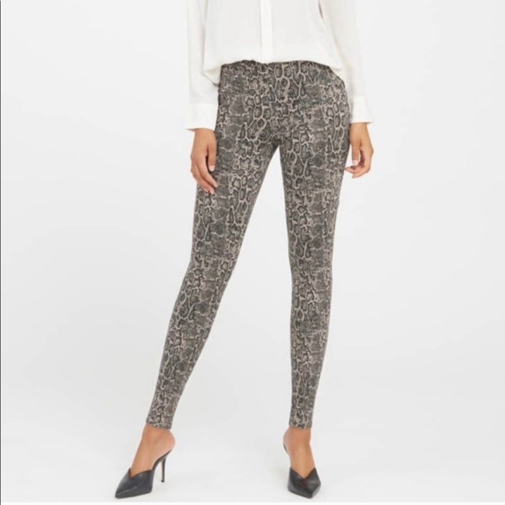 S- Spanx -Jean-ish Ankle Leggings, Taupe Snakeskin